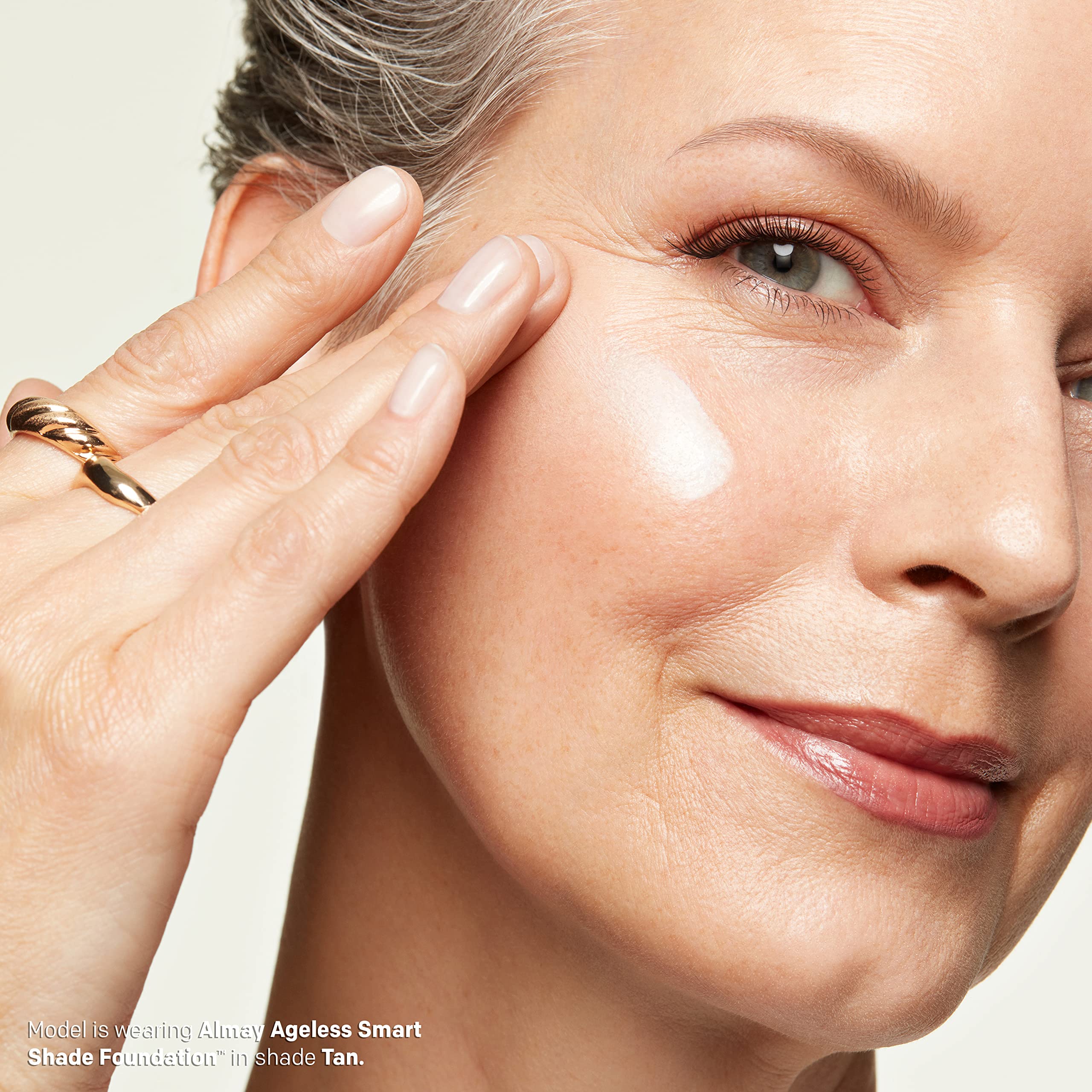 Anti-Aging Foundation by Almay, Smart Shade Face Makeup with Hyaluronic Acid